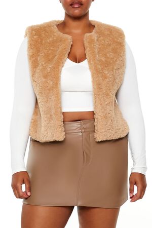 DESERT SAND Plus Size Faux Shearling Cropped Vest, image 1