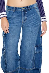 MEDIUM DENIM Low-Rise Wide-Leg Cargo Jeans, image 5